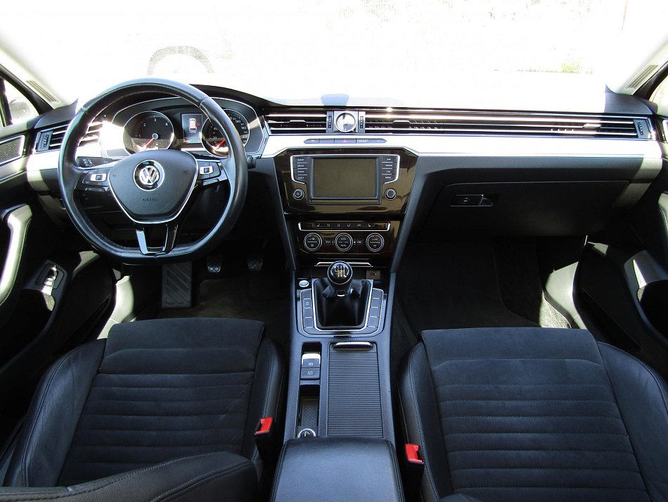 Volkswagen Passat 1.6 TDi 