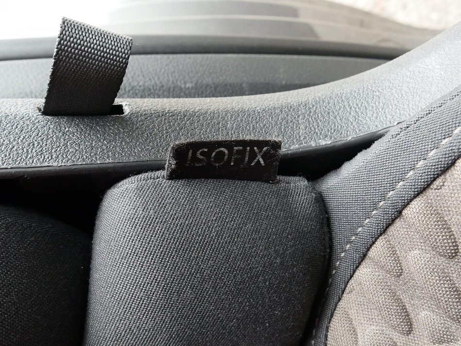 Volkswagen Touran 1.9 TDi CROSS 7míst