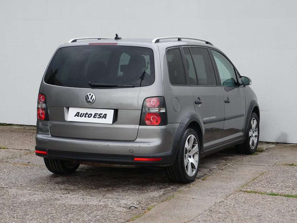 Volkswagen Touran 1.9 TDi CROSS 7míst