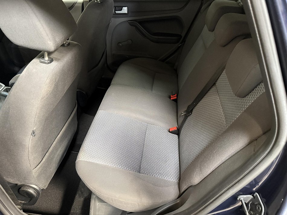 Ford Focus 1.6i 