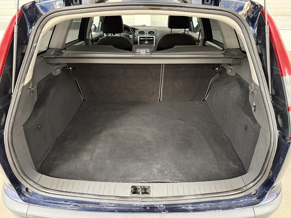 Ford Focus 1.6i 