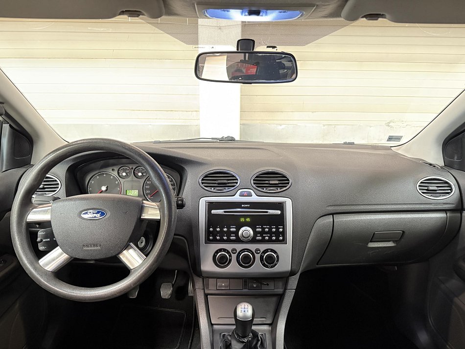 Ford Focus 1.6i 
