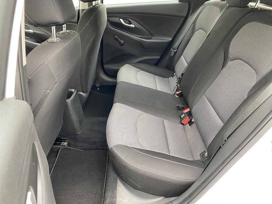 Hyundai I30 1.5 DPi Smart