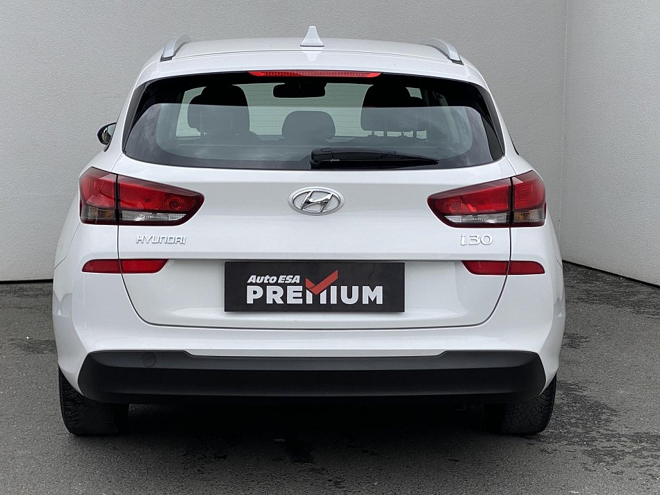 Hyundai I30 1.5 DPi Smart