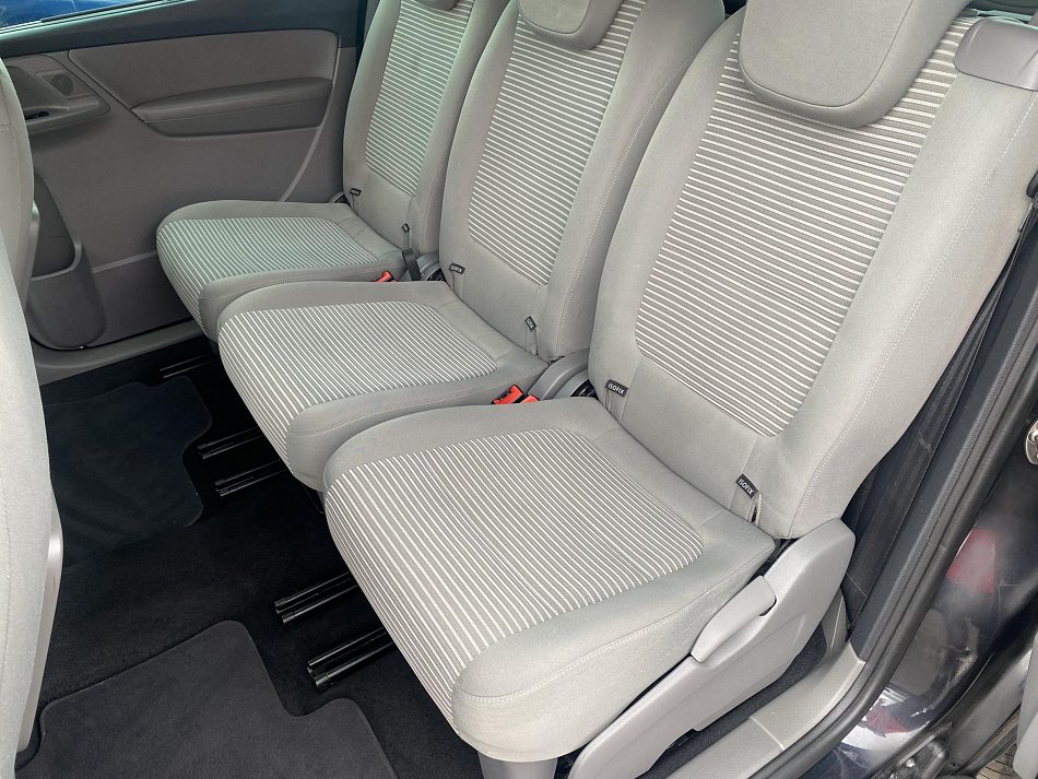 Seat Alhambra 2.0 TDi Style 7míst