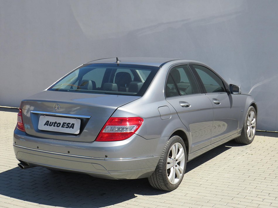 Mercedes-Benz Třída C 1.8CGi  C 180