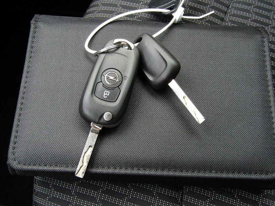 Opel Astra 1.2 T 