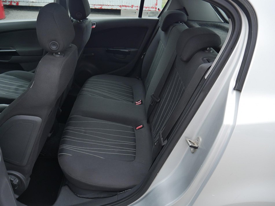 Opel Corsa 1.2i 