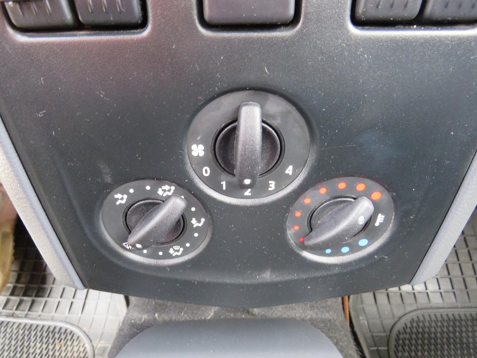 Dacia Logan 1.4i 