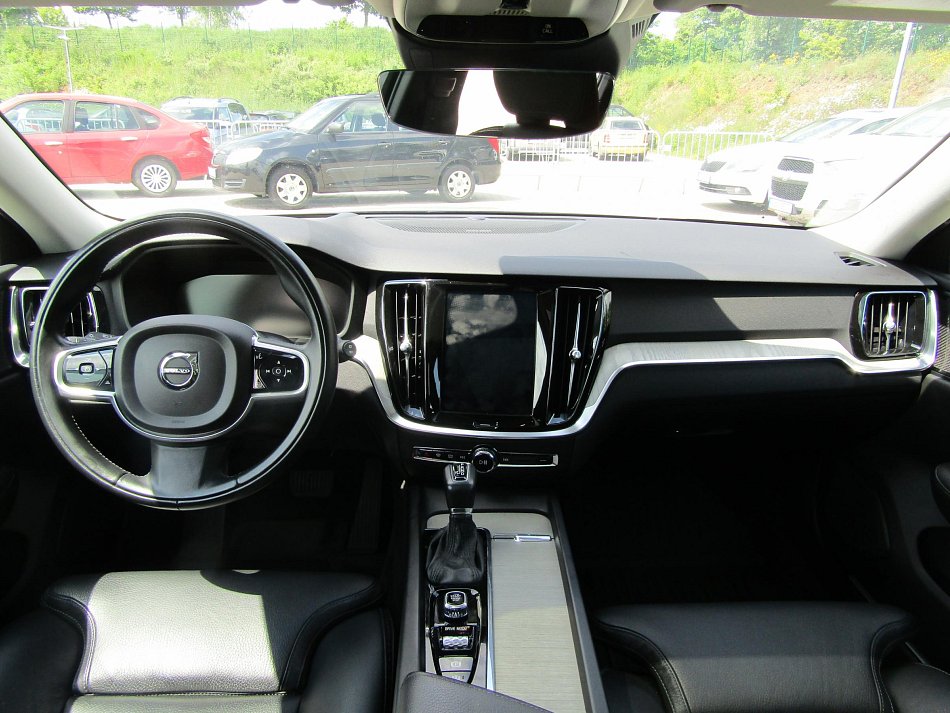 Volvo V60 2.0 D4 Cross Country 4x4
