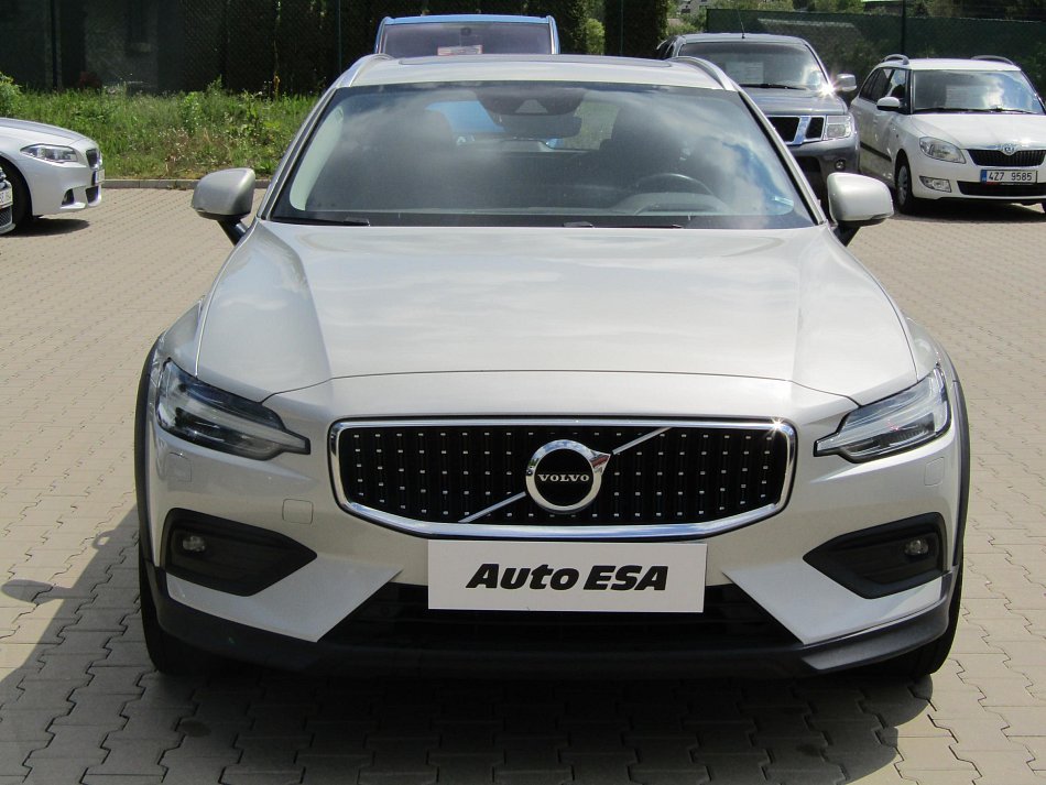 Volvo V60 2.0 D4 Cross Country 4x4