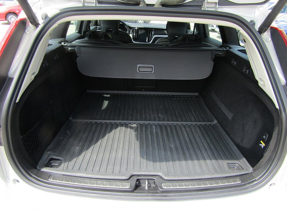 Volvo V60 2.0 D4 Cross Country 4x4