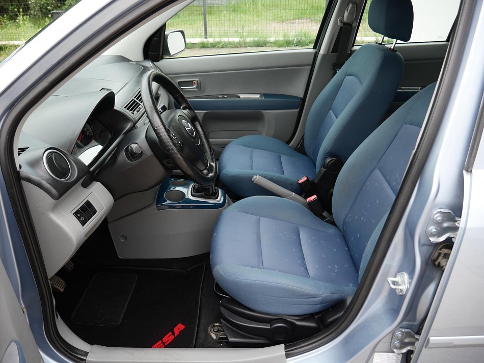 Mazda 2 1.3i 