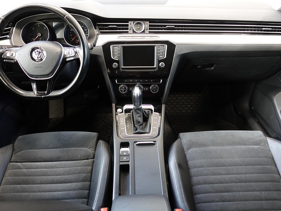 Volkswagen Passat 2.0TDi Highline