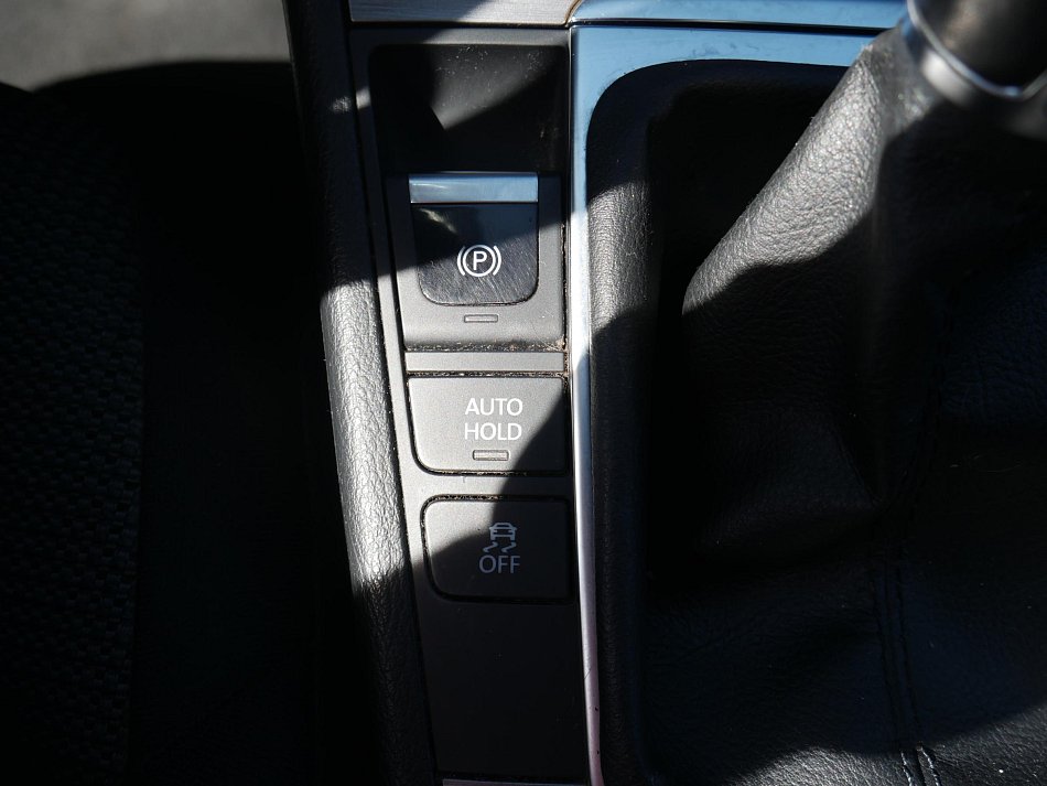 Volkswagen Passat 2.0 TDi 