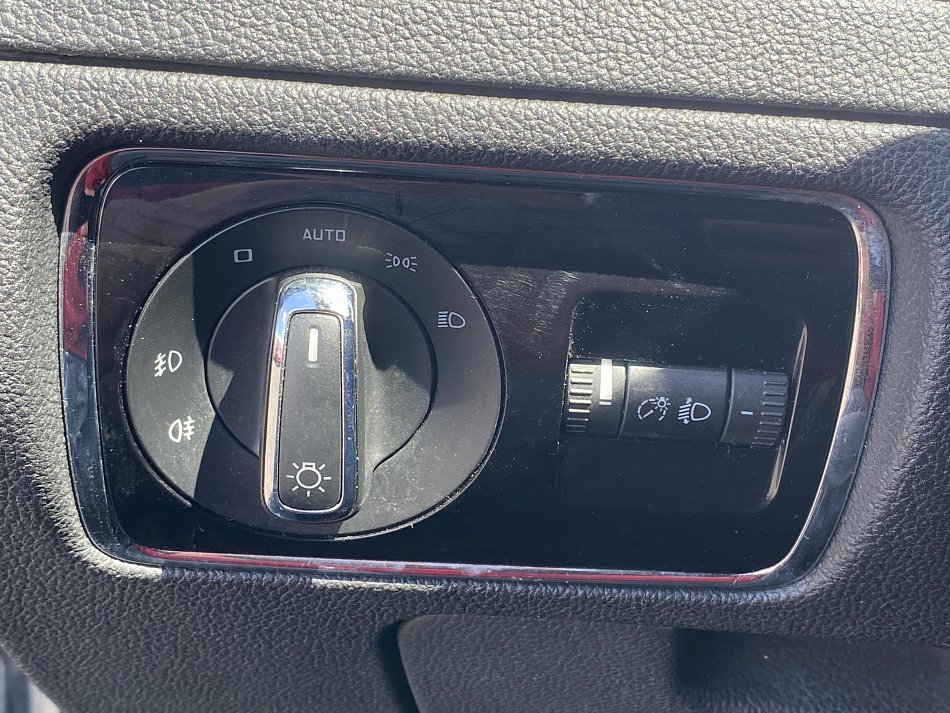 Škoda Superb II 1.6 TDi Family
