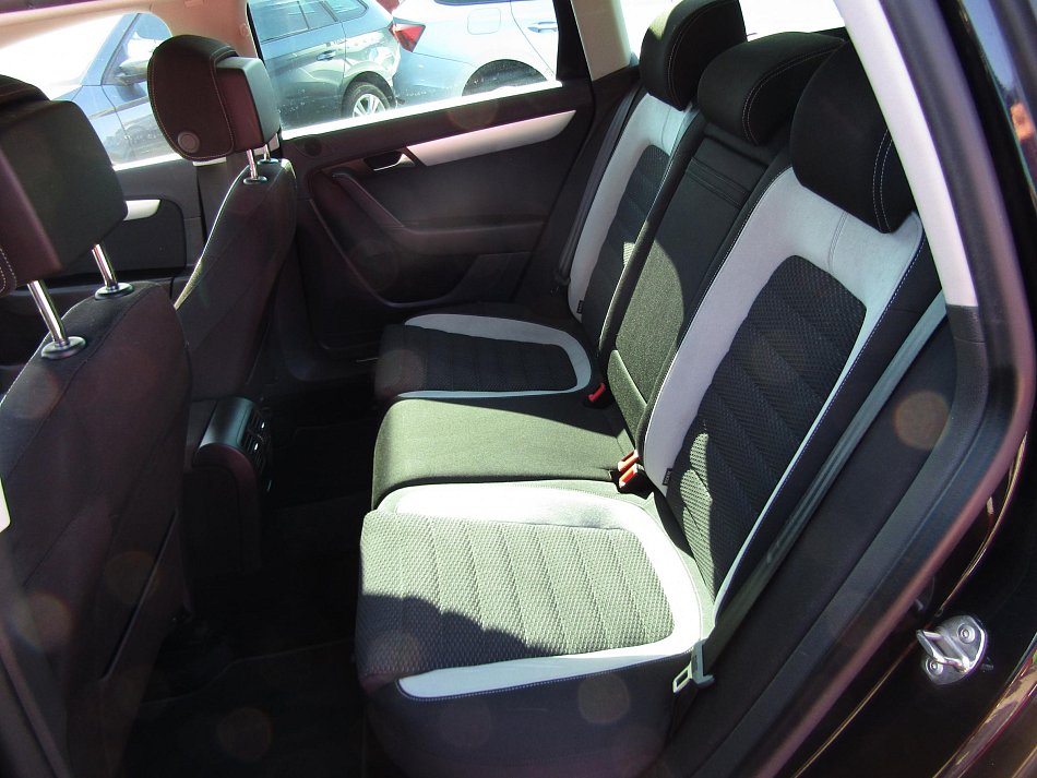 Volkswagen Passat 2.0 TDi R-Line