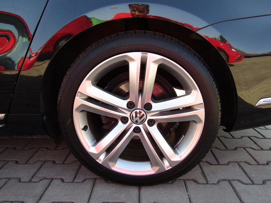 Volkswagen Passat 2.0 TDi R-Line