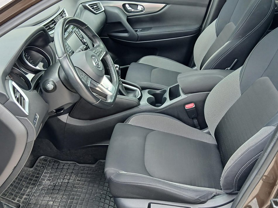 Nissan Qashqai 1.2DIG-T Connect