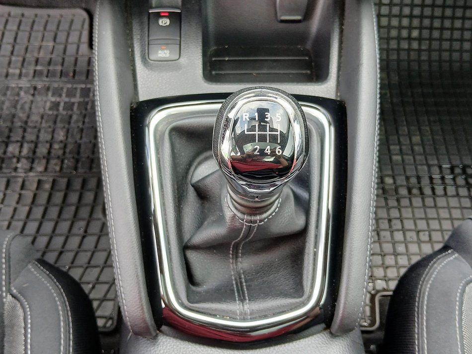 Nissan Qashqai 1.2DIG-T Connect