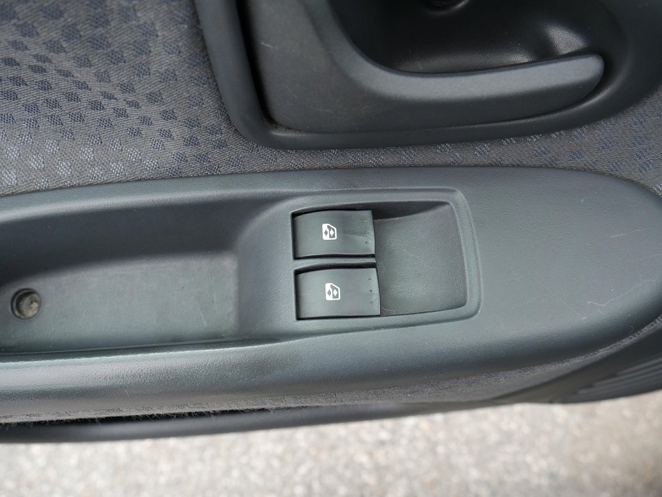 Renault Clio 1.2i 