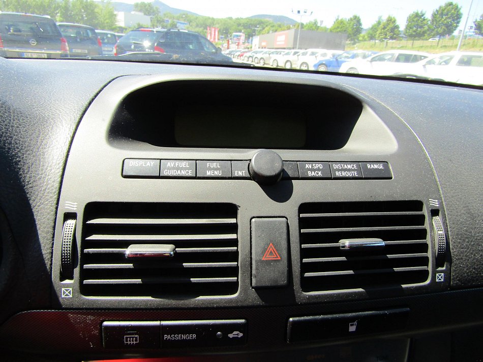 Toyota Avensis 1.8i 