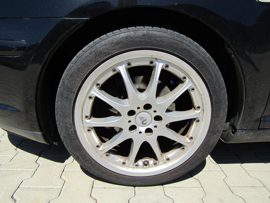 Toyota Avensis 1.8i 