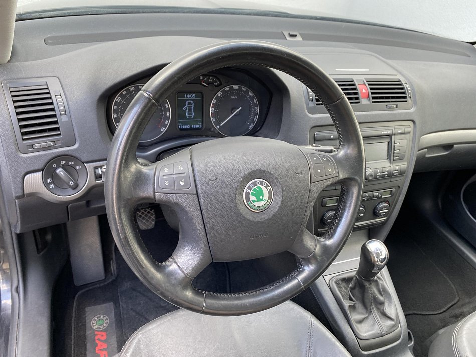 Škoda Octavia II 1.6 FSi Ambiente