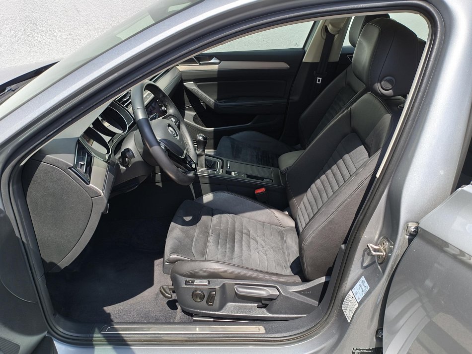 Volkswagen Passat 1.5 TSi Highline