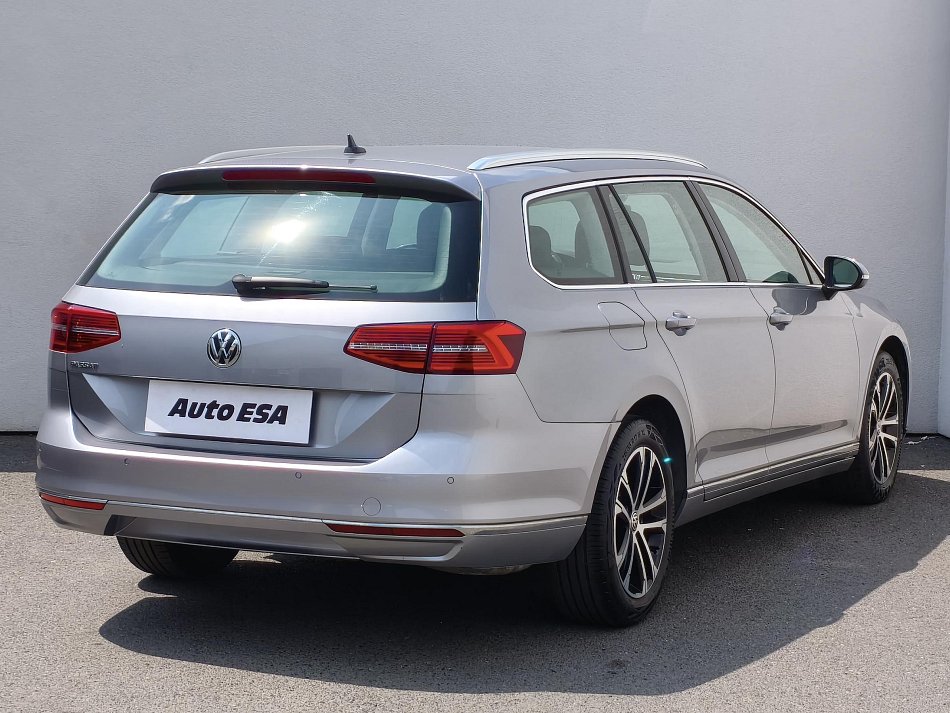Volkswagen Passat 1.5 TSi Highline