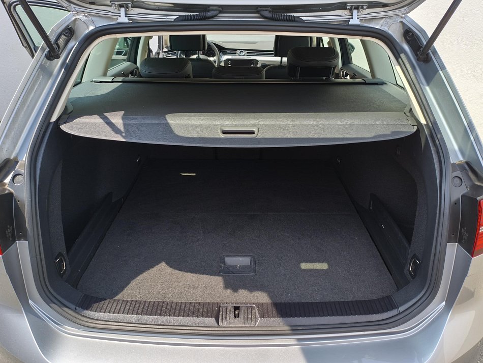 Volkswagen Passat 1.5 TSi Highline
