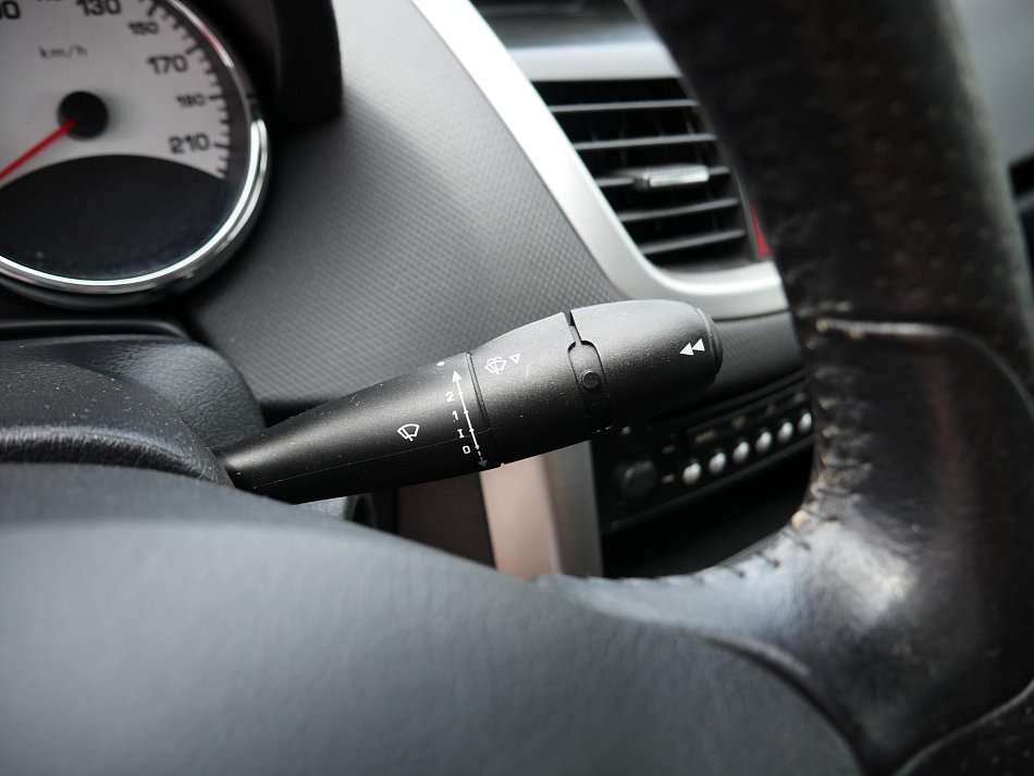 Peugeot 207 1.6 VTi 