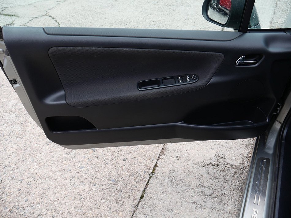 Peugeot 207 1.6 VTi 