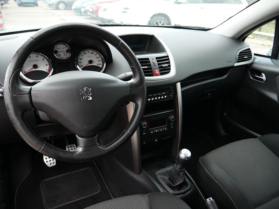 Peugeot 207 1.6 VTi 