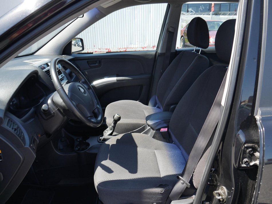 Kia Sportage 2.0 i 