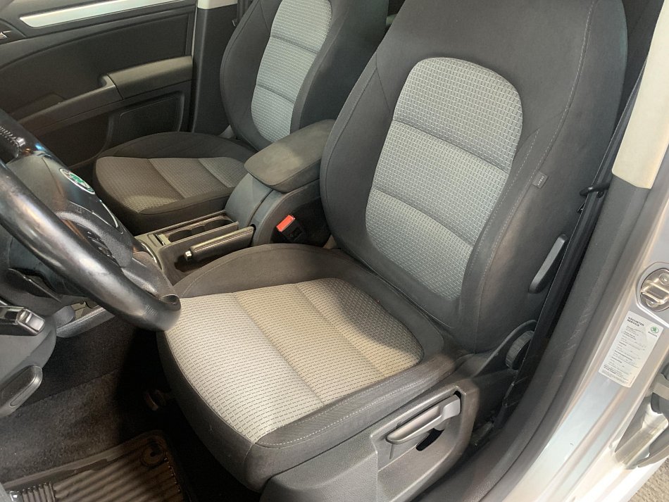 Škoda Superb II 2.0 TDi Ambition