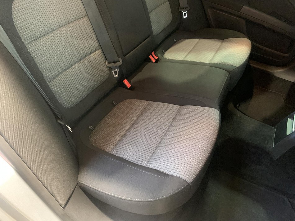 Škoda Superb II 2.0 TDi Ambition