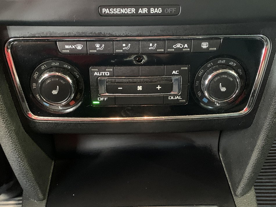 Škoda Superb II 2.0 TDi Ambition