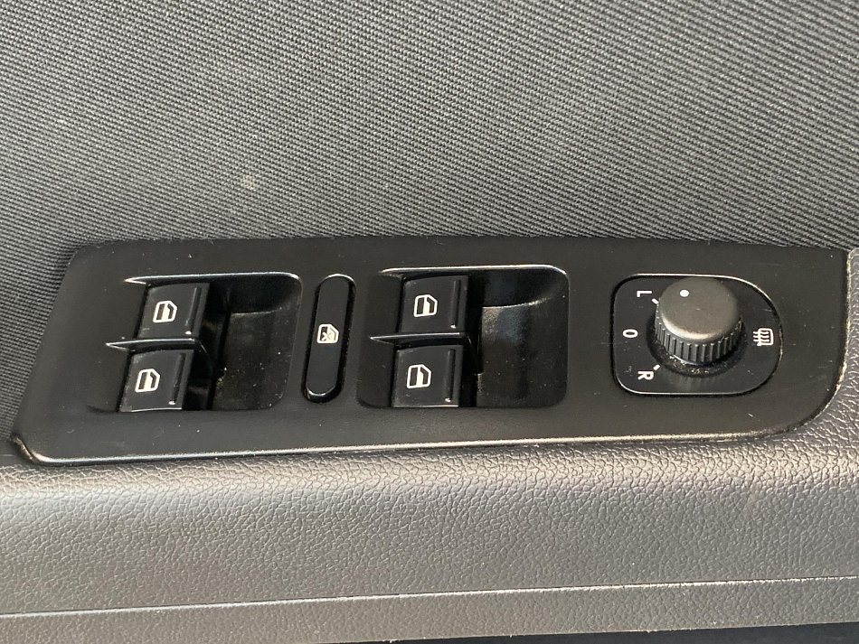 Škoda Superb II 2.0 TDi Ambition