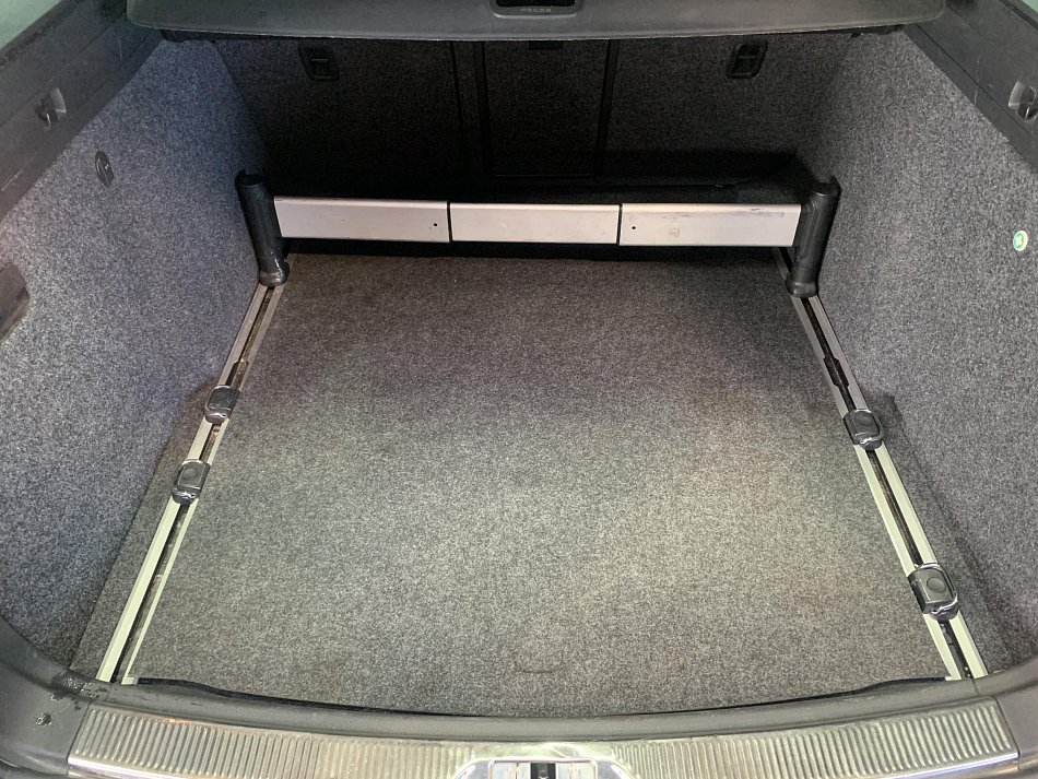 Škoda Superb II 2.0 TDi Ambition