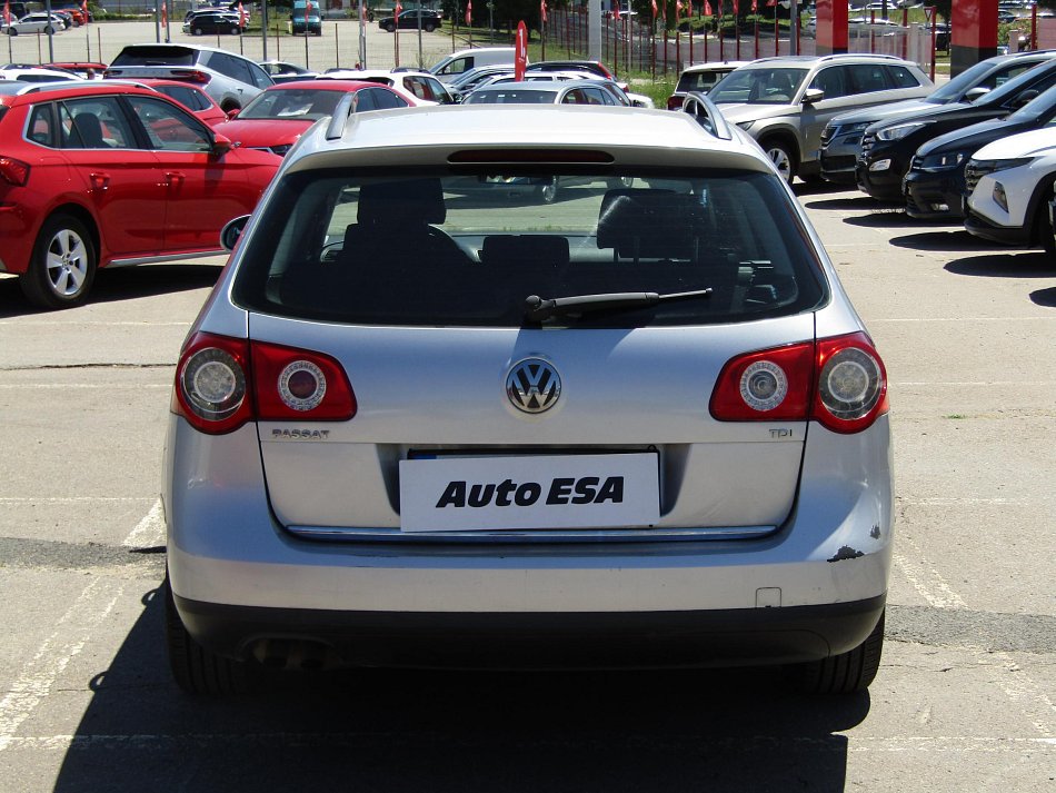 Volkswagen Passat 1.9 TDi 