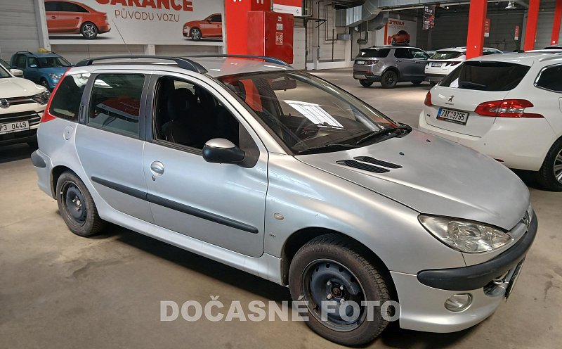 Peugeot 206 1.6i 