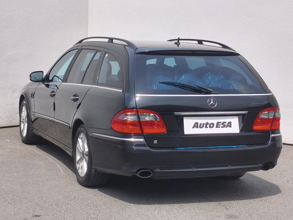 Mercedes-Benz Třída E 1.8 K Avantgarde 200