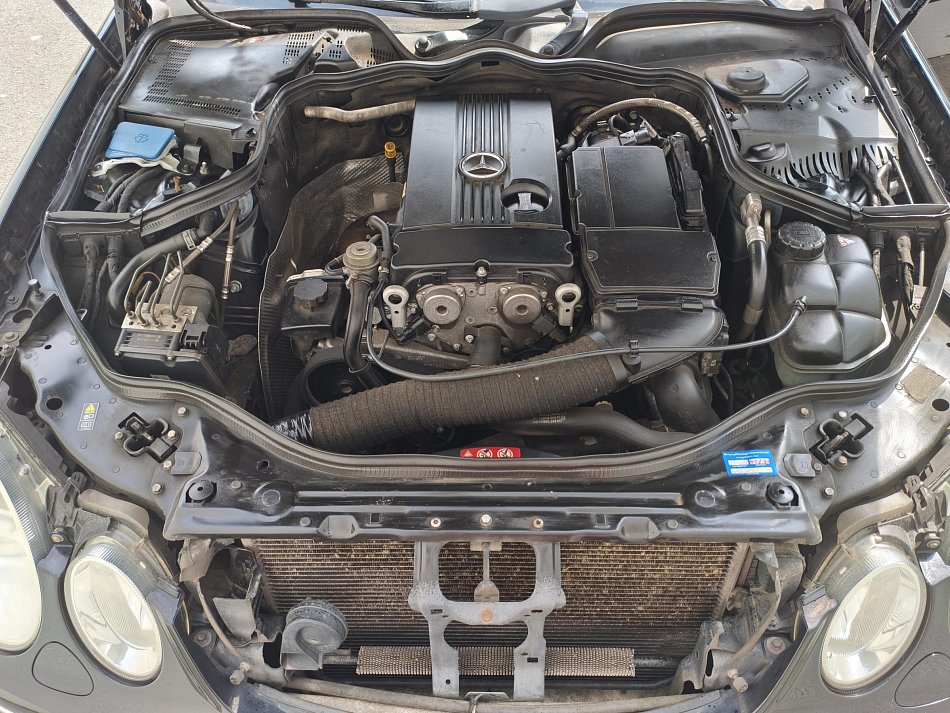 Mercedes-Benz Třída E 1.8 K Avantgarde 200