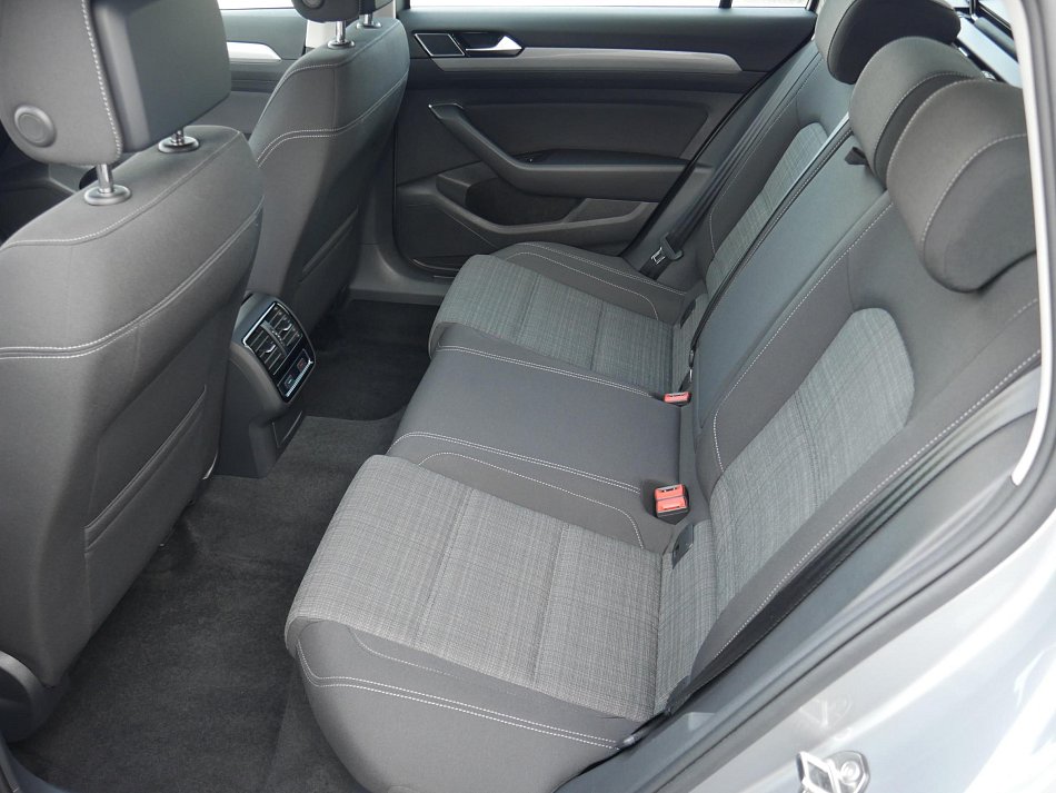 Volkswagen Passat 2.0 TDi 
