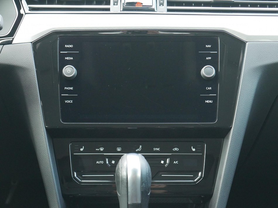 Volkswagen Passat 2.0 TDi 