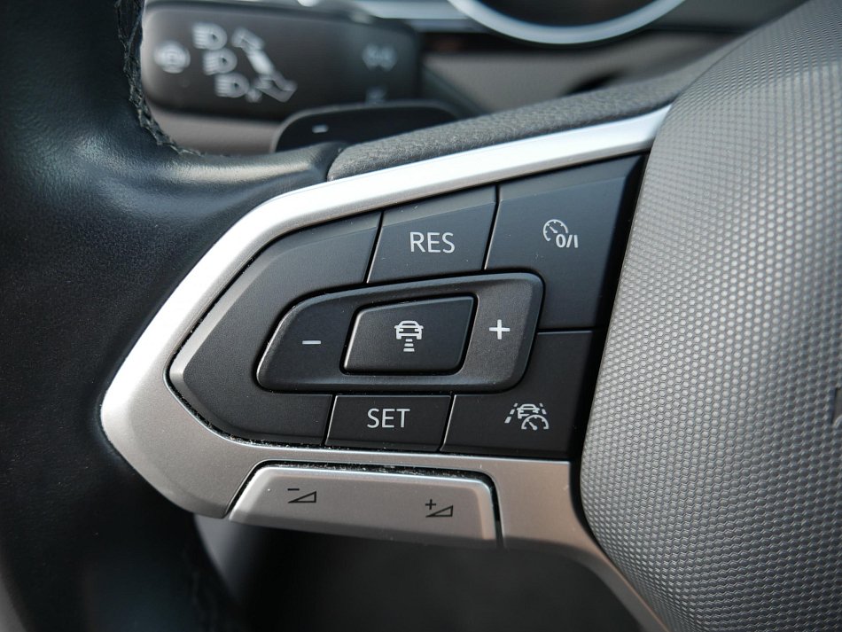 Volkswagen Passat 2.0 TDi 