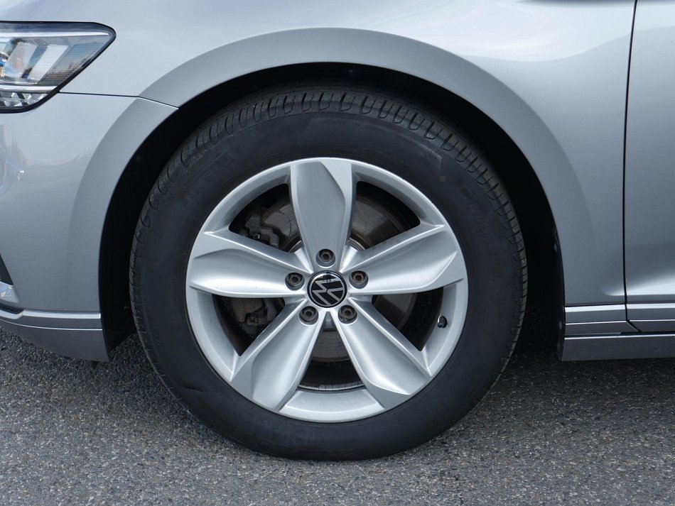 Volkswagen Passat 2.0 TDi 