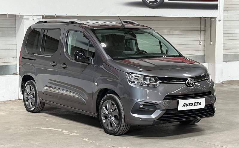 Toyota ProAce City Verso 1.5HDi Family