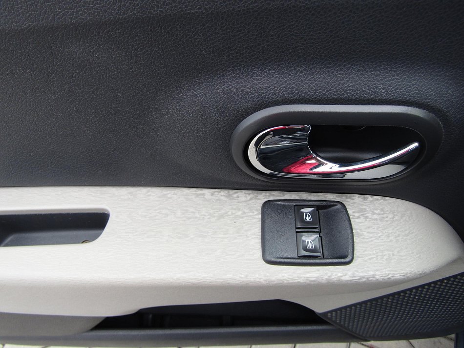 Dacia Lodgy 1.6MPi 